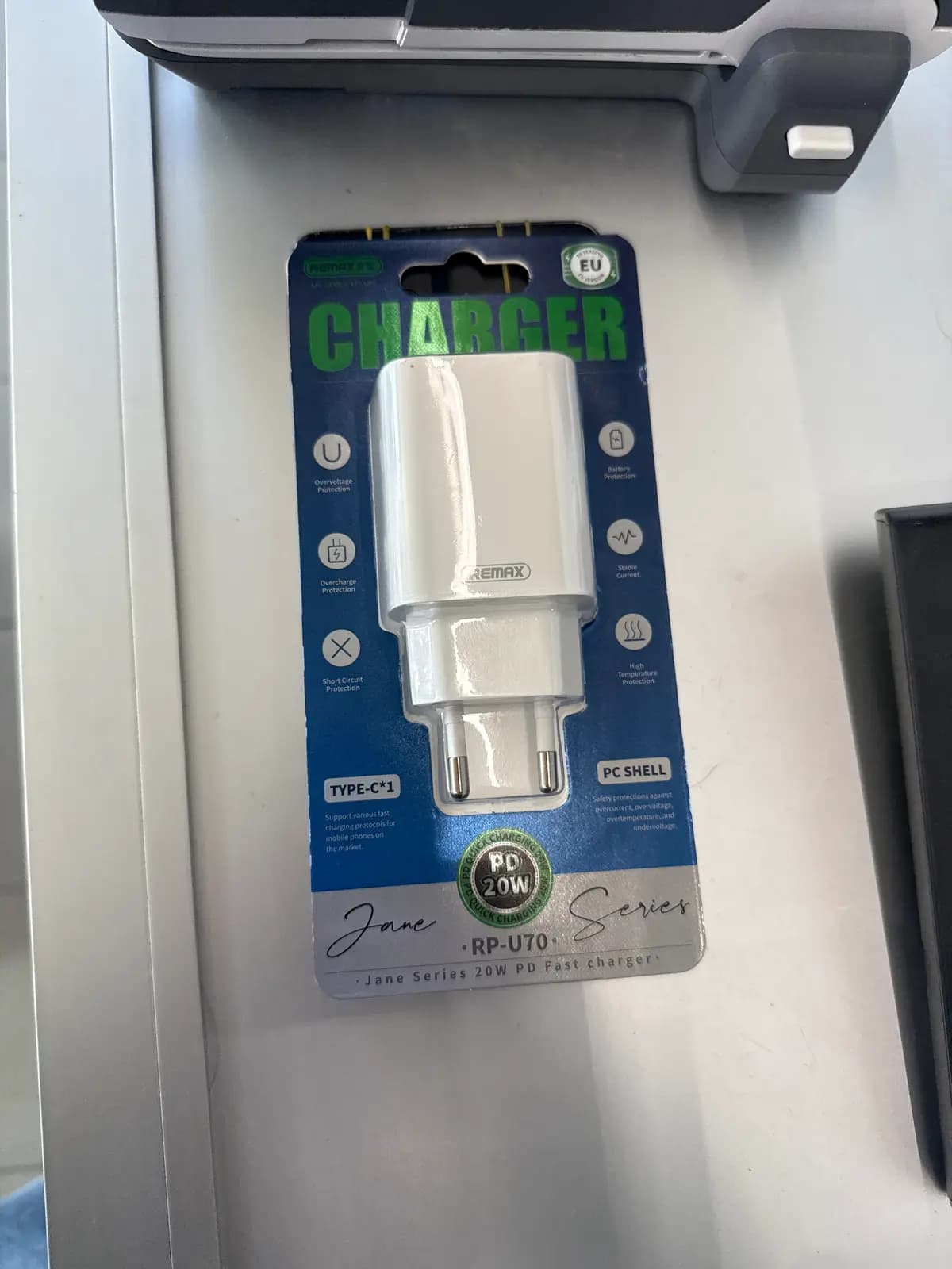 įkroviklis Remax RP-U70, 20 W, USB-C
